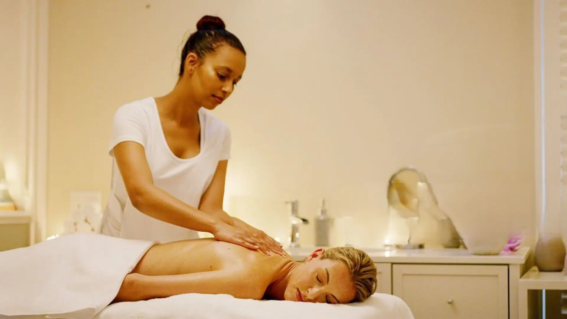 Swedish Massage vs Deep Tissue Experience the Perfect Balance at Seven Door Spa