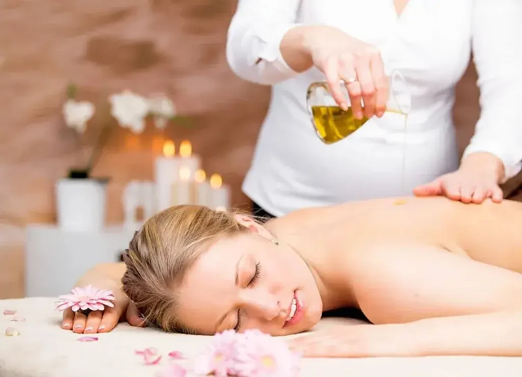 Why Choose Seven Door Spa in Gulshan for Your Hot Oil Body Massage
